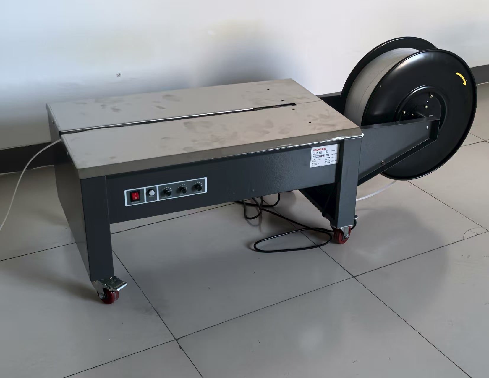 MH - 50L Low Workbench Semi - automatic Strapping Machine - beyond pack